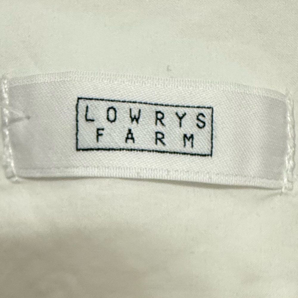 **Lowrys Farm Classic White Button-Up Shirt – Women’s Size F/Medium** - Picture 4 of 4